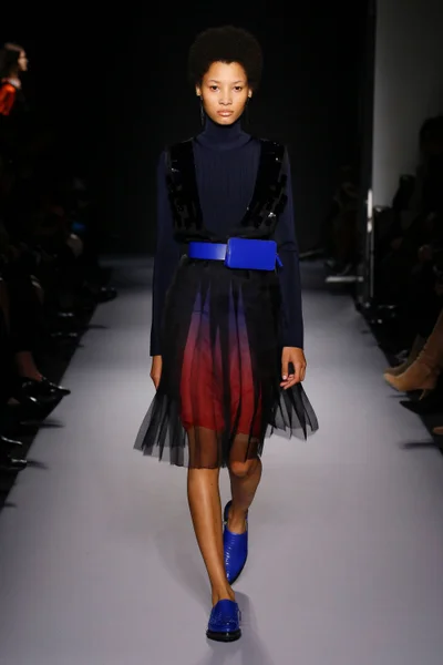 Look 27